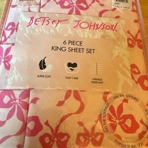 Betsey Johnson Pink Floral King Sheet Set